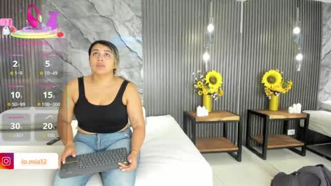 Julietha online show from May 21, 2026, 2:07 am