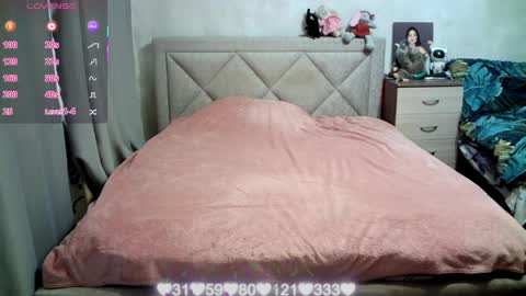 Snapshot of julietkalen chatting on April 3, 2026, 5:16 am Julietkitty online show from April 3, 2026, 5:16 am