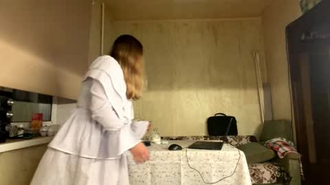 Mia online show from October 20, 2025, 8:31 pm