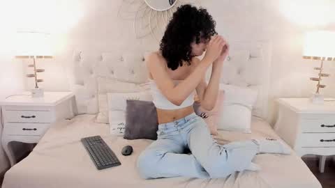 Snapshot of julietta___ chatting on March 24, 2026, 12:21 pm julietta online show from March 24, 2026, 12:21 pm