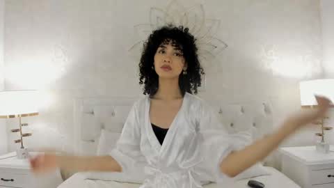 Snapshot of julietta___ chatting on April 16, 2026, 12:06 pm julietta online show from April 16, 2026, 12:06 pm