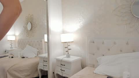 Snapshot of julietta___ chatting on April 17, 2026, 11:57 am julietta online show from April 17, 2026, 11:57 am