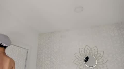 Snapshot of julietta___ chatting on April 18, 2026, 11:25 am julietta online show from April 18, 2026, 11:25 am