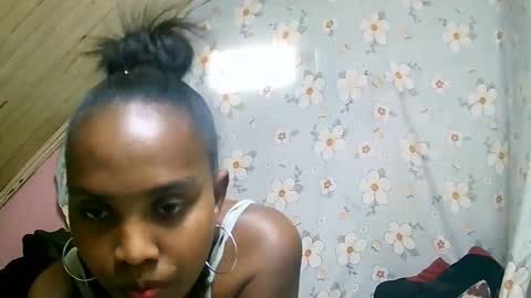 juliette9794 online show from September 10, 2025, 12:16 pm