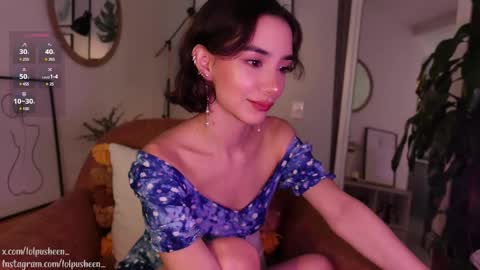 Snapshot of juliette_dee chatting on January 8, 2025, 9:34 pm Juliette Dee online show from January 8, 2025, 9:34 pm