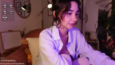 Snapshot of juliette_dee chatting on February 17, 2025, 9:30 pm Juliette Dee online show from February 17, 2025, 9:30 pm