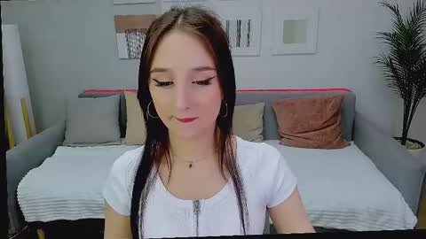 Snapshot of juliettemonli chatting on May 1, 2026, 7:18 pm juliettemonli online show from May 1, 2026, 7:18 pm