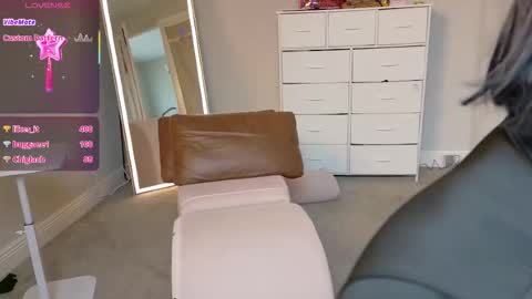 Snapshot of juliewets chatting on February 27, 2026, 4:18 pm Julie online show from February 27, 2026, 4:18 pm