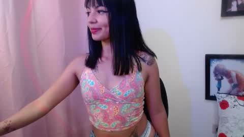 Snapshot of juliieth_miller chatting on March 9, 2025, 11:25 pm Juliieth Miller online show from March 9, 2025, 11:25 pm