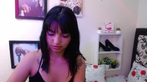 Snapshot of juliieth_miller chatting on March 11, 2025, 12:33 am Juliieth Miller online show from March 11, 2025, 12:33 am