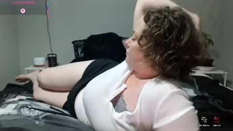 Juli Monroe online show from May 6, 2026, 2:08 am