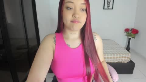 Juline Smith online show from December 5, 2025, 10:57 am