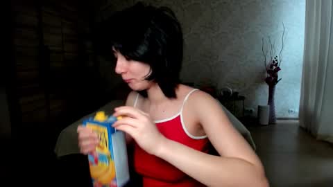 Snapshot of julissweet chatting on January 23, 2025, 7:32 am Asmodeus online show from January 23, 2025, 7:32 am