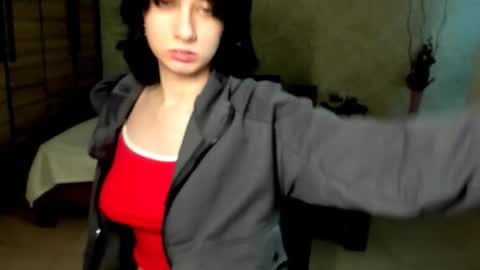 Snapshot of julissweet chatting on January 26, 2025, 1:58 pm Asmodeus online show from January 26, 2025, 1:58 pm