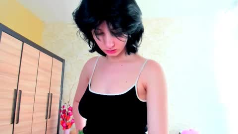 Snapshot of julissweet chatting on February 17, 2025, 10:40 am Asmodeus online show from February 17, 2025, 10:40 am