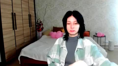 Snapshot of julissweet chatting on March 3, 2025, 7:21 am Asmodeus online show from March 3, 2025, 7:21 am