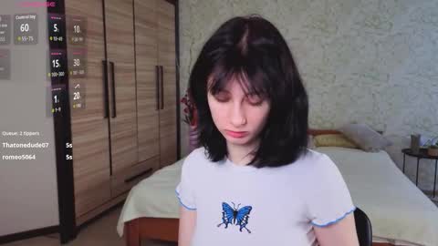 Snapshot of julissweet chatting on October 18, 2025, 7:20 am Asmodeus online show from October 18, 2025, 7:20 am