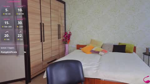 Snapshot of julissweet chatting on October 31, 2025, 7:53 am Asmodeus online show from October 31, 2025, 7:53 am