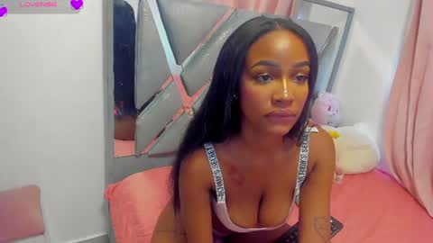 julitpink online show from June 15, 2026, 9:06 pm