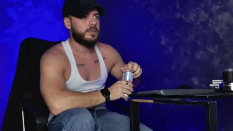 JULiUS   online show from December 18, 2025, 9:10 pm