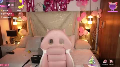 Snapshot of jullianapriv_ chatting on January 5, 2026, 5:27 pm jullianapriv_ online show from January 5, 2026, 5:27 pm