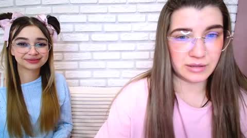 Snapshot of jullymood chatting on February 15, 2026, 7:54 pm DoubleCherry online show from February 15, 2026, 7:54 pm