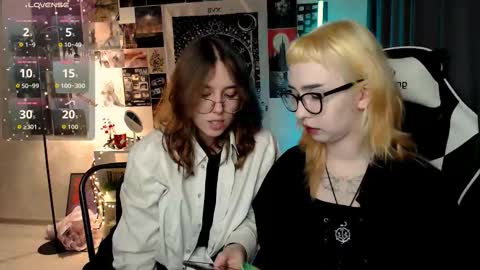 Snapshot of julscinamon chatting on September 21, 2025, 5:25 pm Baroness Von Cringe online show from September 21, 2025, 5:25 pm