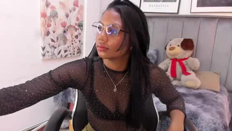 Snapshot of julsgomezz chatting on April 6, 2026, 1:01 pm julsgomezz online show from April 6, 2026, 1:01 pm