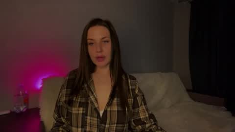 julsscom online show from November 7, 2025, 10:54 pm