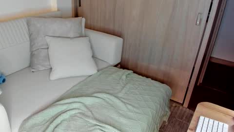 Snapshot of july_correa chatting on January 17, 2026, 11:19 pm july_correa online show from January 17, 2026, 11:19 pm