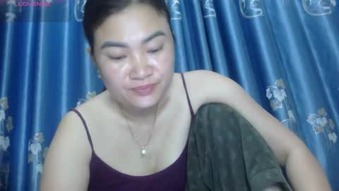 julybeo online show from March 24, 2026, 2:27 am