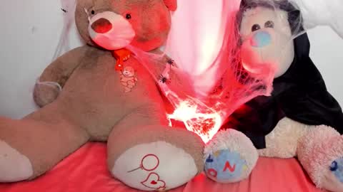 Snapshot of junbootix chatting on October 13, 2025, 11:16 pm ANGELINA indepen camgrl  online show from October 13, 2025, 11:16 pm