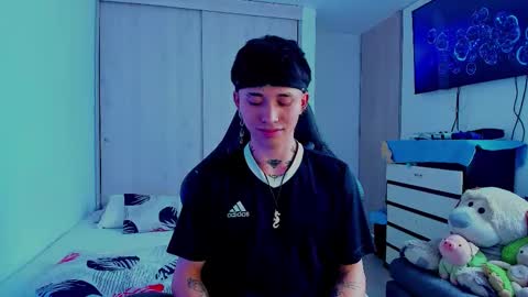 Snapshot of juniior0_0 chatting on February 4, 2026, 8:36 pm Junior online show from February 4, 2026, 8:36 pm