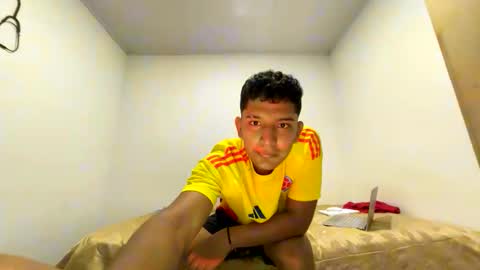 Snapshot of junior_osorio_2 chatting on January 14, 2026, 3:45 am junior_osorio_2 online show from January 14, 2026, 3:45 am