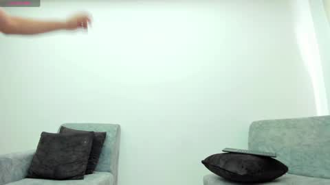 Snapshot of juniormorris_ chatting on December 6, 2024, 9:46 pm Junior online show from December 6, 2024, 9:46 pm