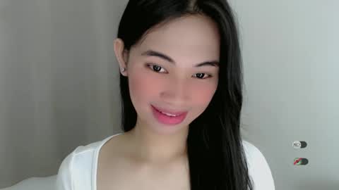 Julia online show from January 26, 2025, 11:28 am