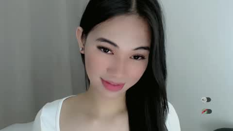 Julia online show from January 27, 2025, 2:57 pm