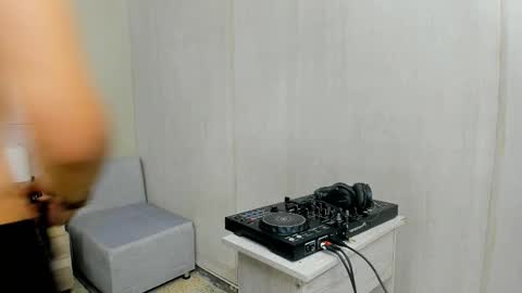 Snapshot of jupiter_333 chatting on November 28, 2025, 6:32 pm Jupiter online show from November 28, 2025, 6:32 pm