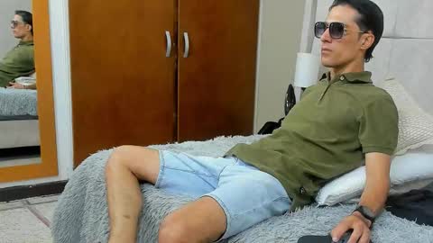 Snapshot of jupiter_333 chatting on December 4, 2025, 5:32 pm Jupiter online show from December 4, 2025, 5:32 pm