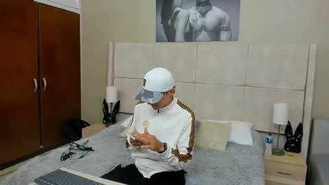 Snapshot of jupiter_333 chatting on December 5, 2025, 5:42 pm Jupiter online show from December 5, 2025, 5:42 pm