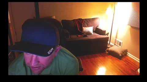 Snapshot of jusbeaz8722 chatting on January 8, 2025, 1:32 am JustnSide Unexxst online show from January 8, 2025, 1:32 am