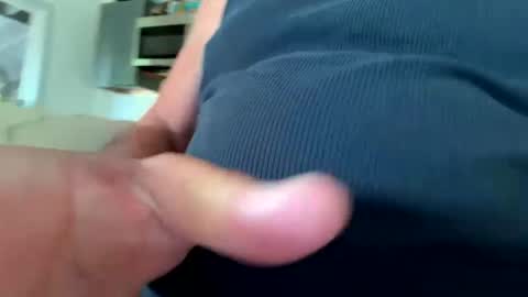 Snapshot of just41fun69 chatting on December 18, 2024, 6:03 pm Cum4you online show from December 18, 2024, 6:03 pm