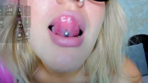 Alex Alexandra online show from May 13, 2026, 1:25 am