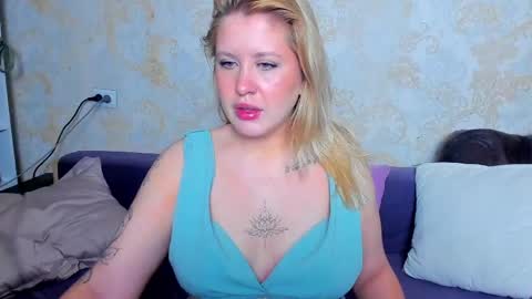 Alex Alexandra online show from May 21, 2026, 1:01 am