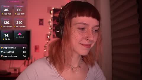 Snapshot of just_busking chatting on December 11, 2024, 4:28 am Julia online show from December 11, 2024, 4:28 am