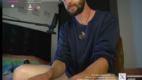 Snapshot of just_your_dreamboy chatting on February 6, 2025, 10:43 pm Maxi online show from February 6, 2025, 10:43 pm