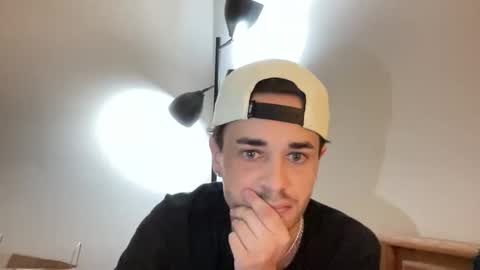 J online show from April 1, 2026, 4:57 am