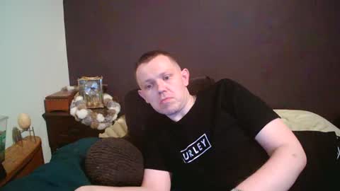 Snapshot of justclickthis chatting on June 25, 2026, 1:59 pm justclickthis online show from June 25, 2026, 1:59 pm