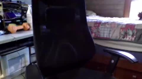 justforthefunofit918229 online show from April 17, 2026, 11:02 am