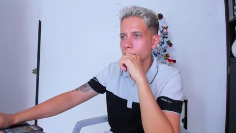 justin_biker online show from November 29, 2025, 4:32 pm